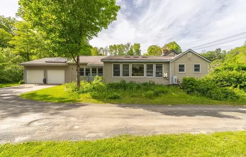 52 Searle Rd, Huntington, MA 01050