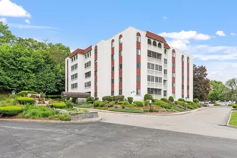 875 John Fitch Hwy #22, Fitchburg, MA 01420