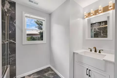 50 Fox Woods Dr, Springfield, MA 01129 photo 23