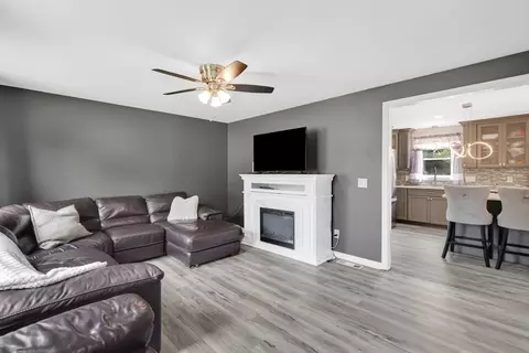50 Fox Woods Dr, Springfield, MA 01129 photo 15