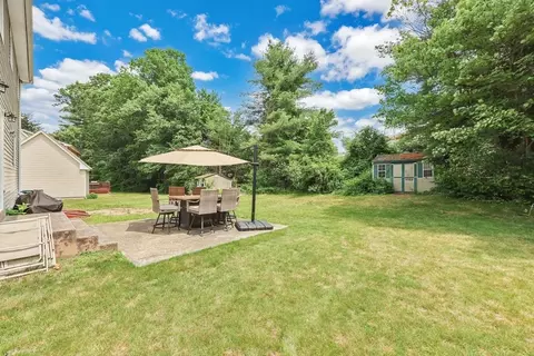 50 Fox Woods Dr, Springfield, MA 01129 photo 4