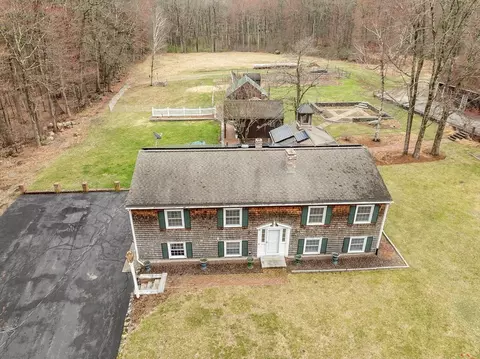 28 Bailey Rd, Townsend, MA 01474