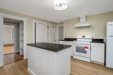 4 Main St, Ashburnham, MA 01430 photo 12