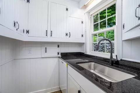 4 Main St, Ashburnham, MA 01430 photo 17