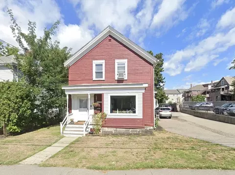30 Maple St, Waltham, MA 02453