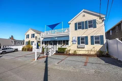 7 Central St, Provincetown, MA 02657
