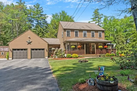 3 Brook Rd, Ashburnham, MA 01430