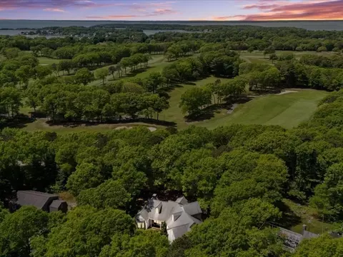 18 Vesper Dr, Pocasset, MA 02559