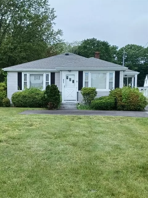 822 N Eastern Ave, Fall River, MA 02720