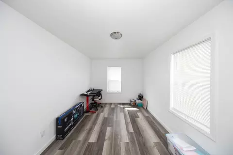 22 Worcester St, Southbridge, MA 01550