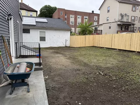 78 Thomas, Fall River, MA 02723 photo 2