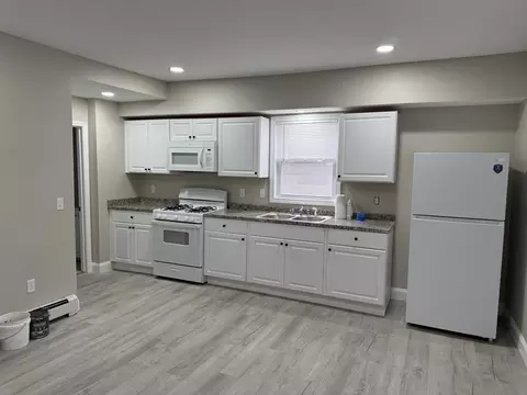 78 Thomas, Fall River, MA 02723 photo 5