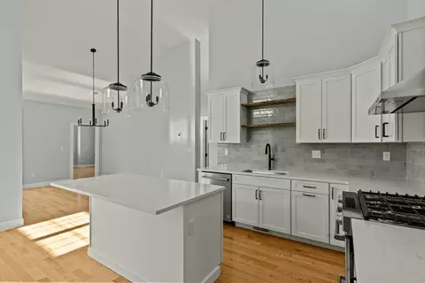 Kitchen - 47 Spring St, Rehoboth, MA 02769 photo 2 of 3