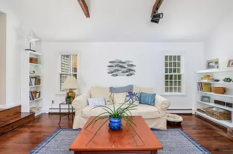 290 Cotuit Bay Dr, Cotuit, MA 02635 photo 7