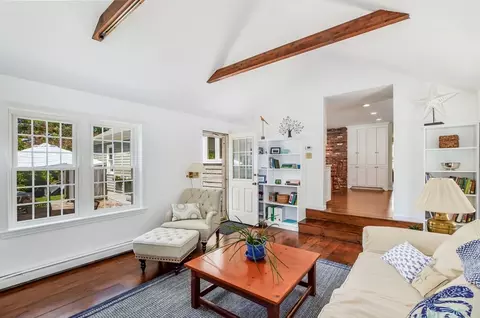 290 Cotuit Bay Dr, Cotuit, MA 02635 photo 8