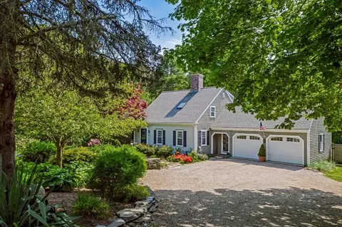 290 Cotuit Bay Dr, Cotuit, MA 02635 photo 37