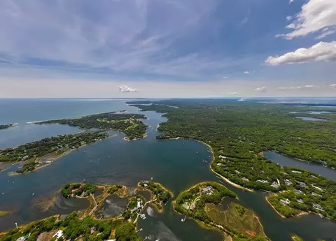 290 Cotuit Bay Dr, Cotuit, MA 02635 photo 5