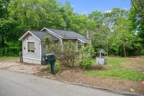 32 Powder House Ave, Haverhill, MA 01830