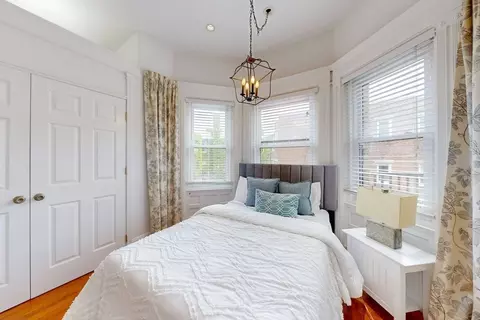 Bedroom - 15 Garrison Rd, Brookline, MA 02445 photo 3 of 9