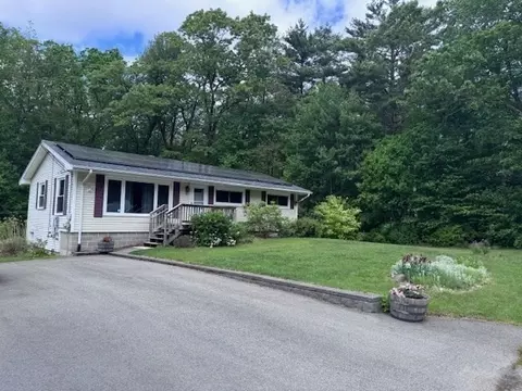 3 Sholtz Ter, Salisbury, MA 01952