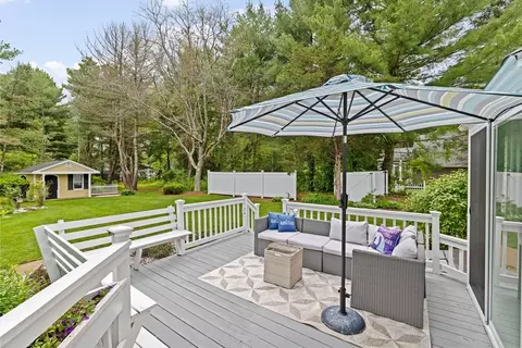 Exterior - 40 Thomas Rd, Berkley, MA 02779 photo 3 of 5