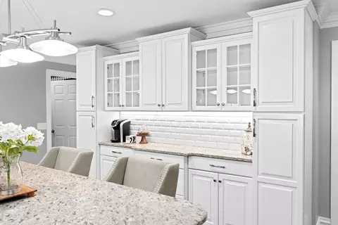 Kitchen - 40 Thomas Rd, Berkley, MA 02779 photo 2 of 4