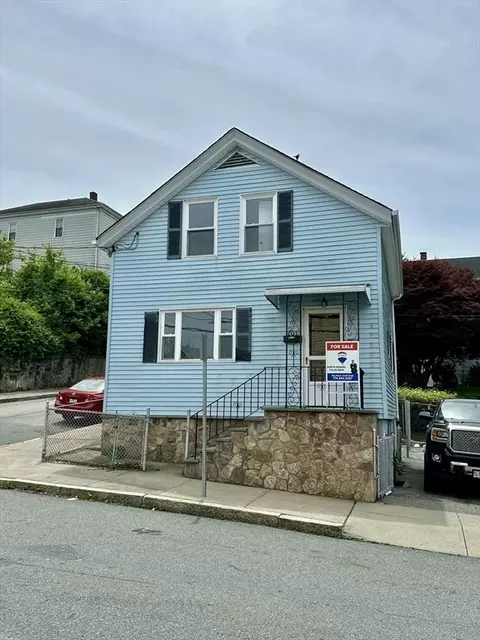 203 Division St, Fall River, MA 02721