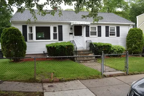 130 Windham Rd, Hyde Park, MA 02136
