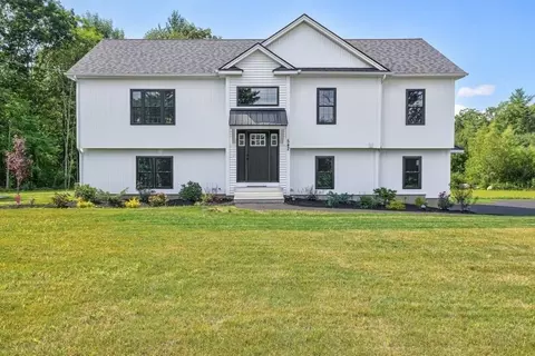 14 Jackson Ln, Barre, MA 01005 photo 2