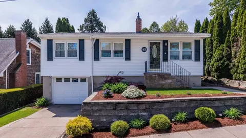 168 Macomber St, New Bedford, MA 02740