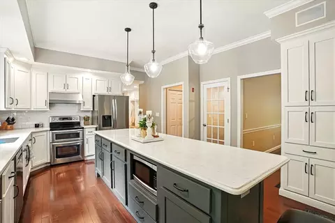 4 Leonard Rd, Mendon, MA 01756 photo 9