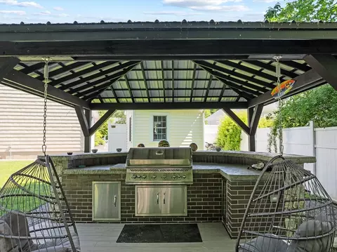 77 Columbus Dr, Fall River, MA 02720 photo 16