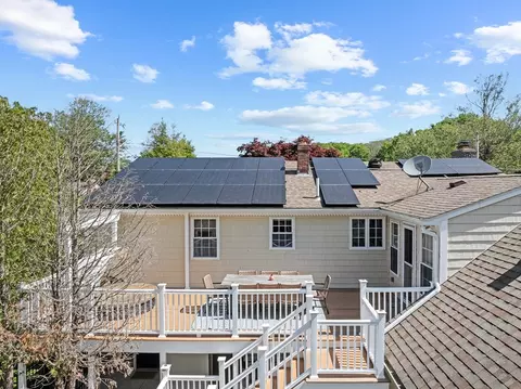 77 Columbus Dr, Fall River, MA 02720 photo 9