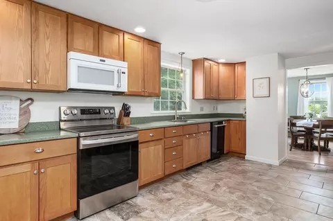 8 Dudley Rd, Sutton, MA 01590 photo 9
