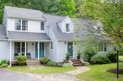 8 Dudley Rd, Sutton, MA 01590