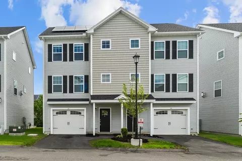 1400 Gorham St #15, Lowell, MA 01852