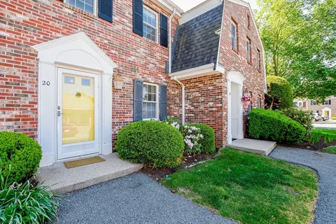 20 Patricia Dr #20, Stoughton, MA 02072