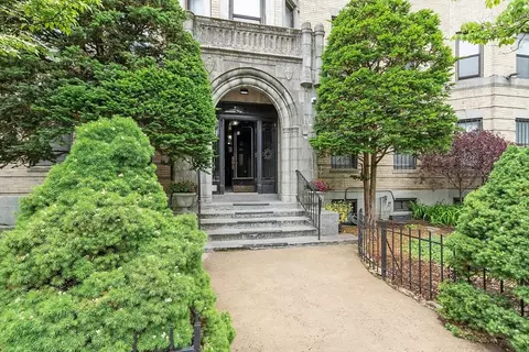 51 Park Dr #22, Boston, MA 02215