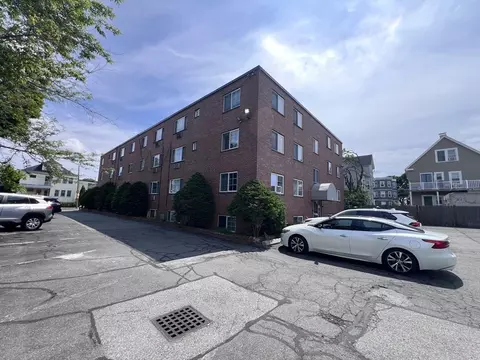 12 Woodland St #12, Everett, MA 02149