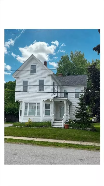 47 Orchard St, Amesbury, MA 01913