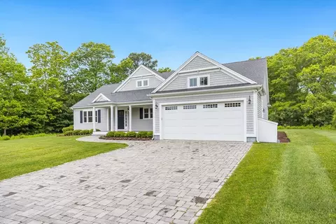 15 Hydrangea Cir, Teaticket, MA 02536 photo 2
