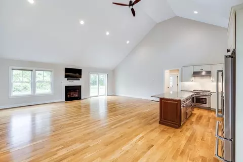15 Hydrangea Cir, Teaticket, MA 02536 photo 8