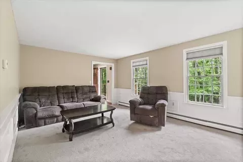 110 Northbridge Rd, Mendon, MA 01756 photo 11