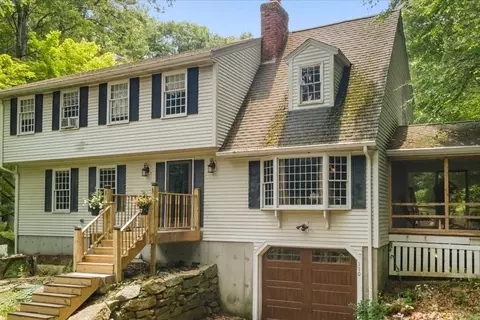 110 Northbridge Rd, Mendon, MA 01756 photo 2
