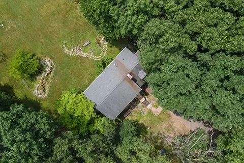 110 Northbridge Rd, Mendon, MA 01756 photo 29