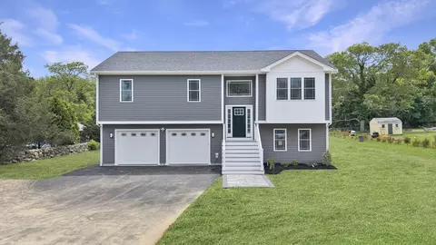 96 Bryant St, Dartmouth, MA 02747