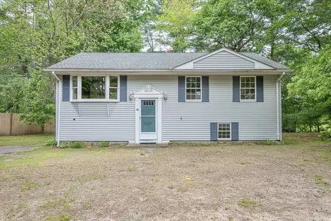 68 Harvard St, Pembroke, MA 02359