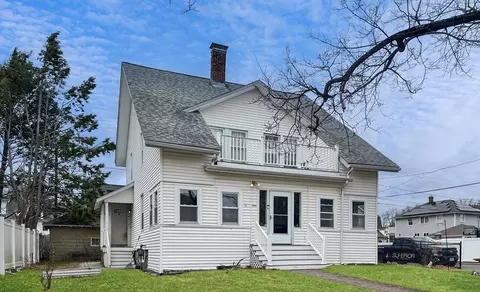 21 Sunset Ave, Methuen, MA 01844