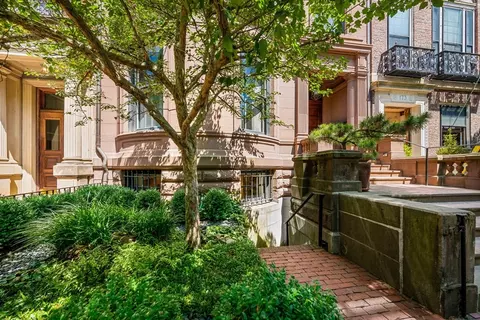175 Commonwealth Ave #A, Boston, MA 02116