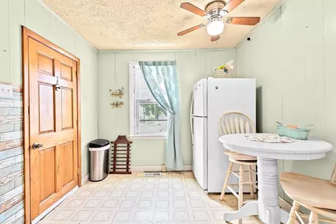 93 Warren St, Fall River, MA 02721 photo 9